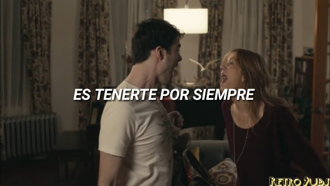 reir con alguien que te haga olvidar que estabas triste